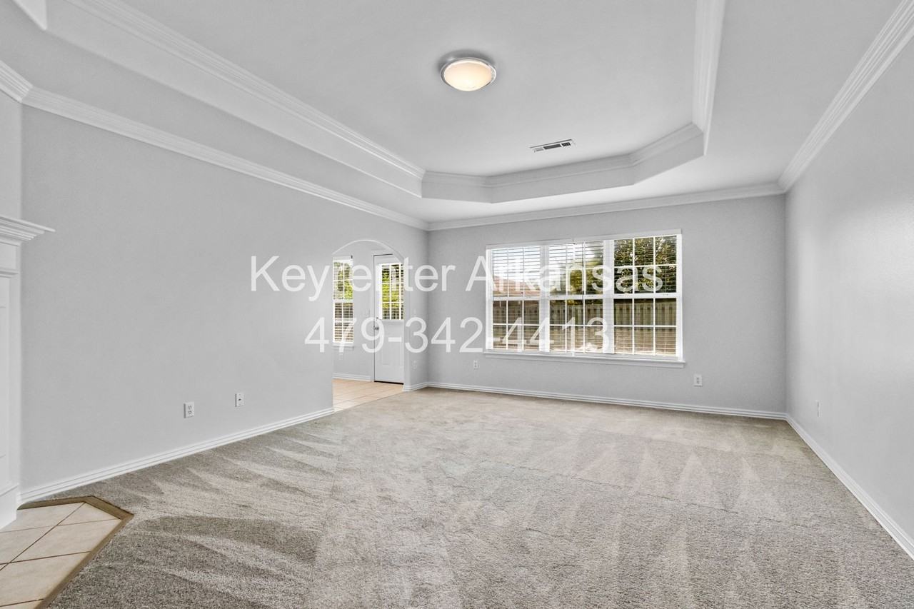 3805 Sw Carriageway Ave - Photo 6 of 29