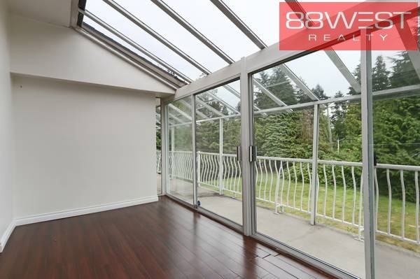 660 Kenwood Road - Photo 4 of 22