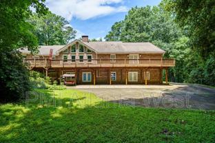 2215 Spalding Dr - Photo 1 of 1