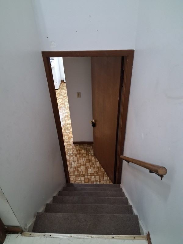 245 Egan St - Photo 5 of 16