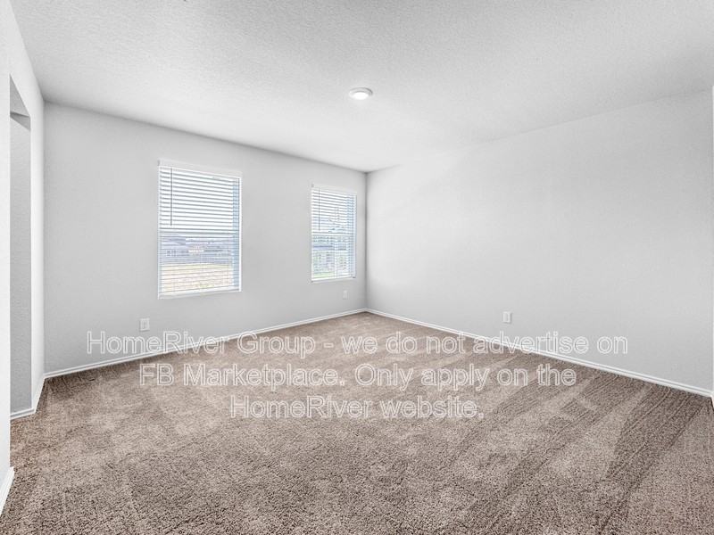 408 Jacks Pl - Photo 4 of 21