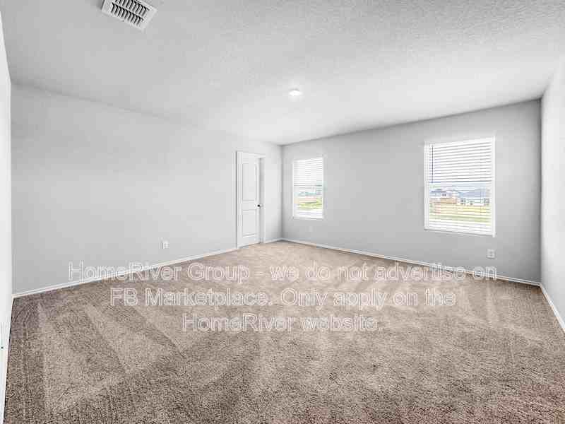 408 Jacks Pl - Photo 7 of 21