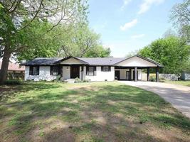 featured image of 612 Circle Dr