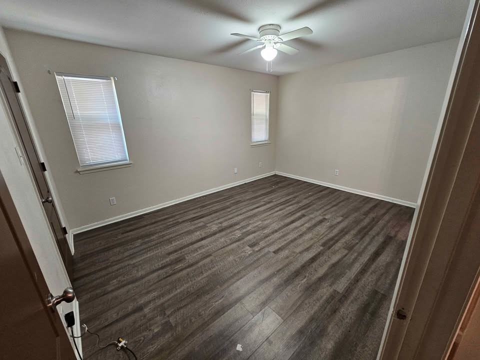 602 E South St #8 - Photo 4 of 5