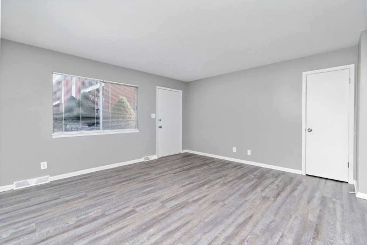 Chapel Hill KC Apartments LLC - Photo 2 of 9