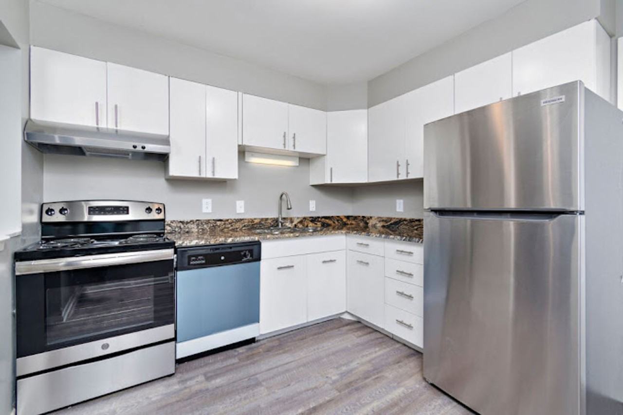 Chapel Hill KC Apartments LLC - Photo 5 of 9