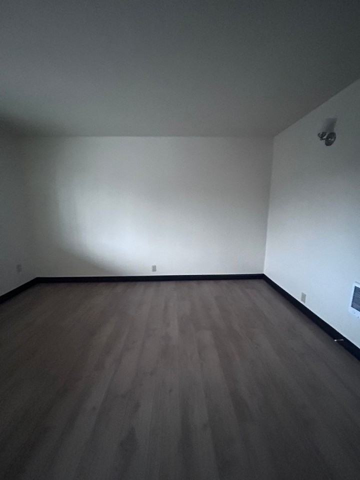 River Park Apartments - Photo 3 of 28