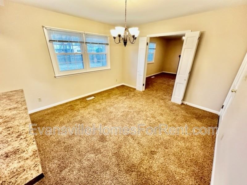 4210 Keck Ave - Photo 7 of 16