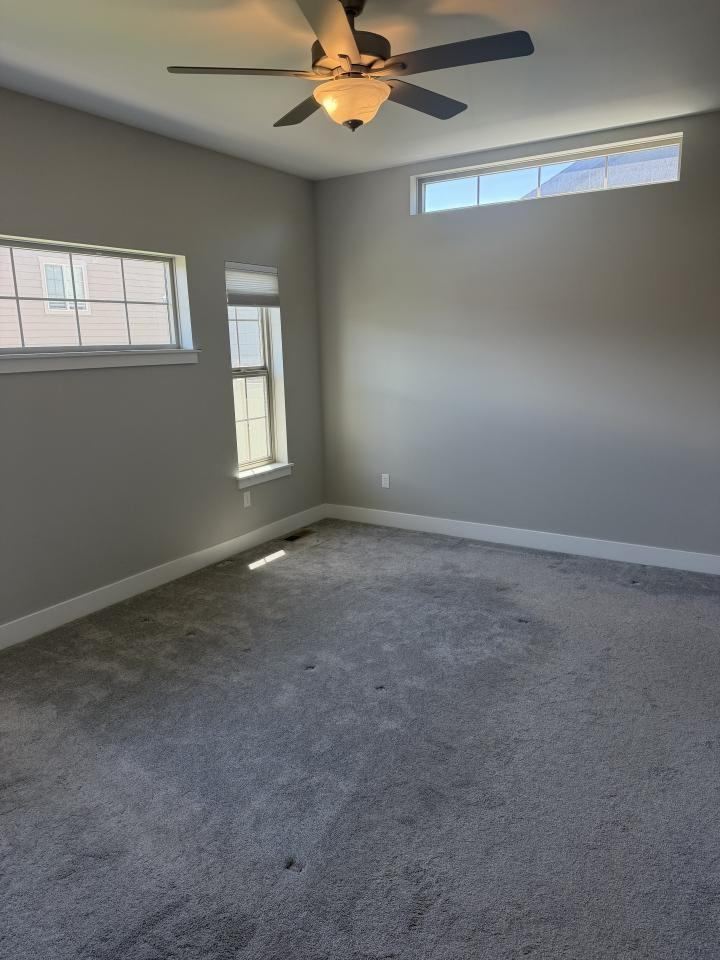 807 Bitterbrush St - Photo 3 of 10