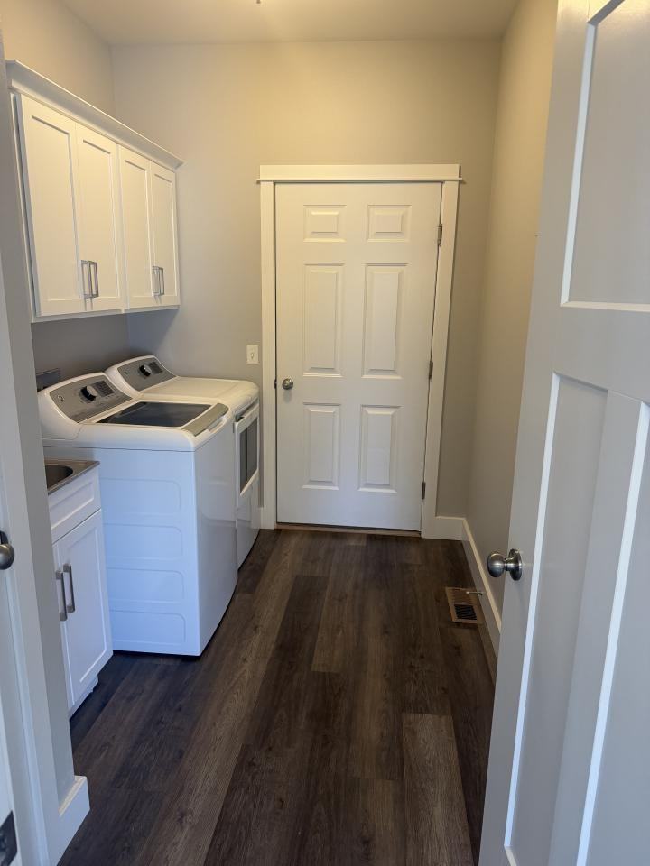 807 Bitterbrush St - Photo 7 of 10
