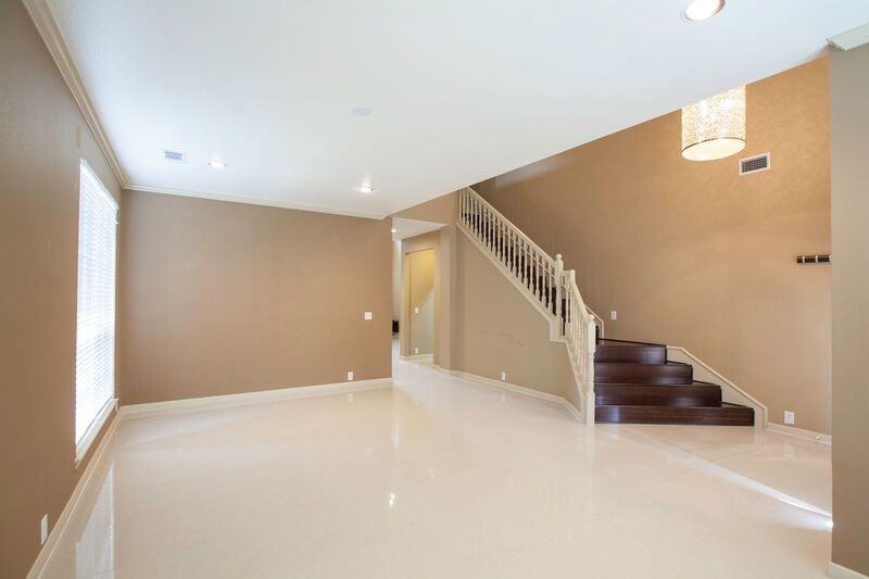 11544 Blackhawk Dr - Photo 6 of 48