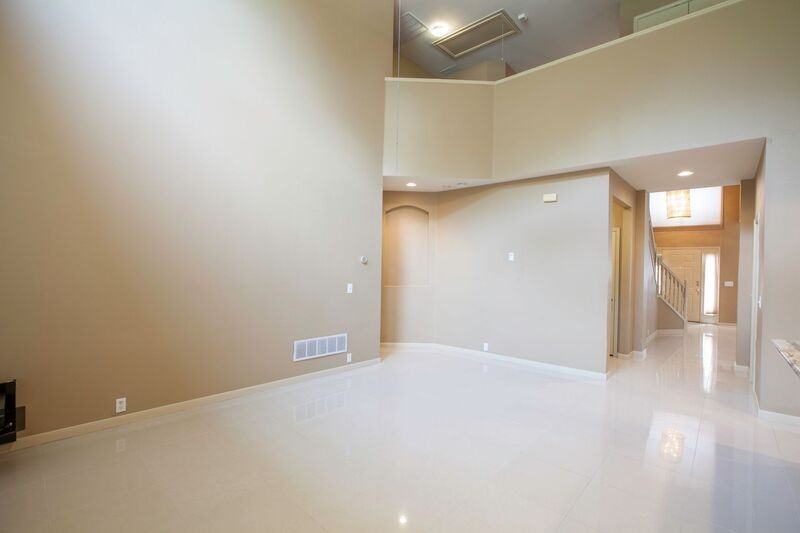 11544 Blackhawk Dr - Photo 7 of 48