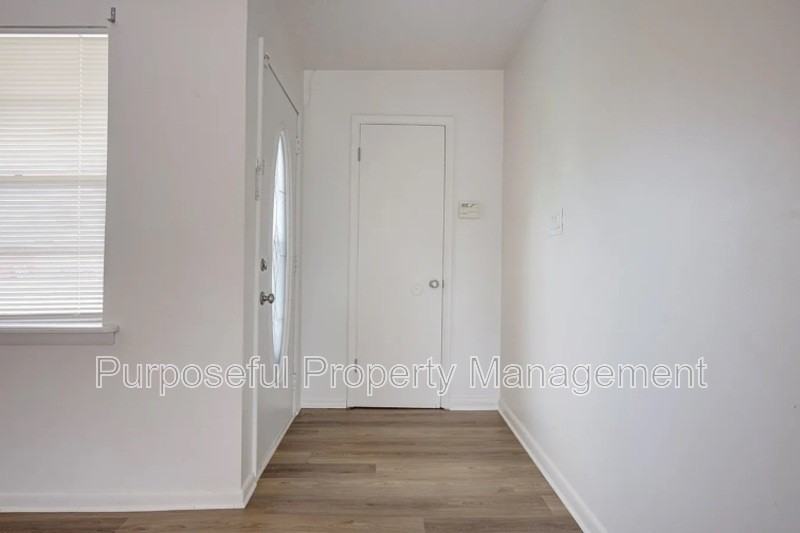 3009 Se 20th St - Photo 4 of 32