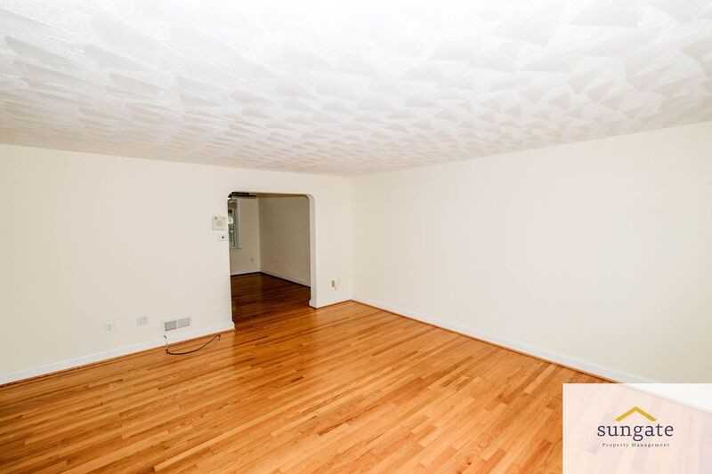 8616 Pleasant Plains Rd - Photo 4 of 42