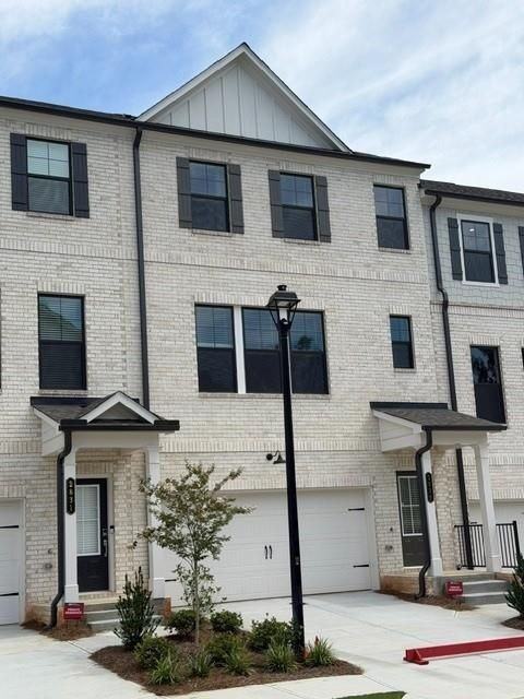 2829 Rosehall Way - Photo 2 of 24
