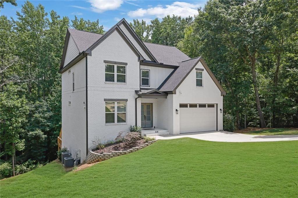 6181 Shoreland Cir - Photo 4 of 49