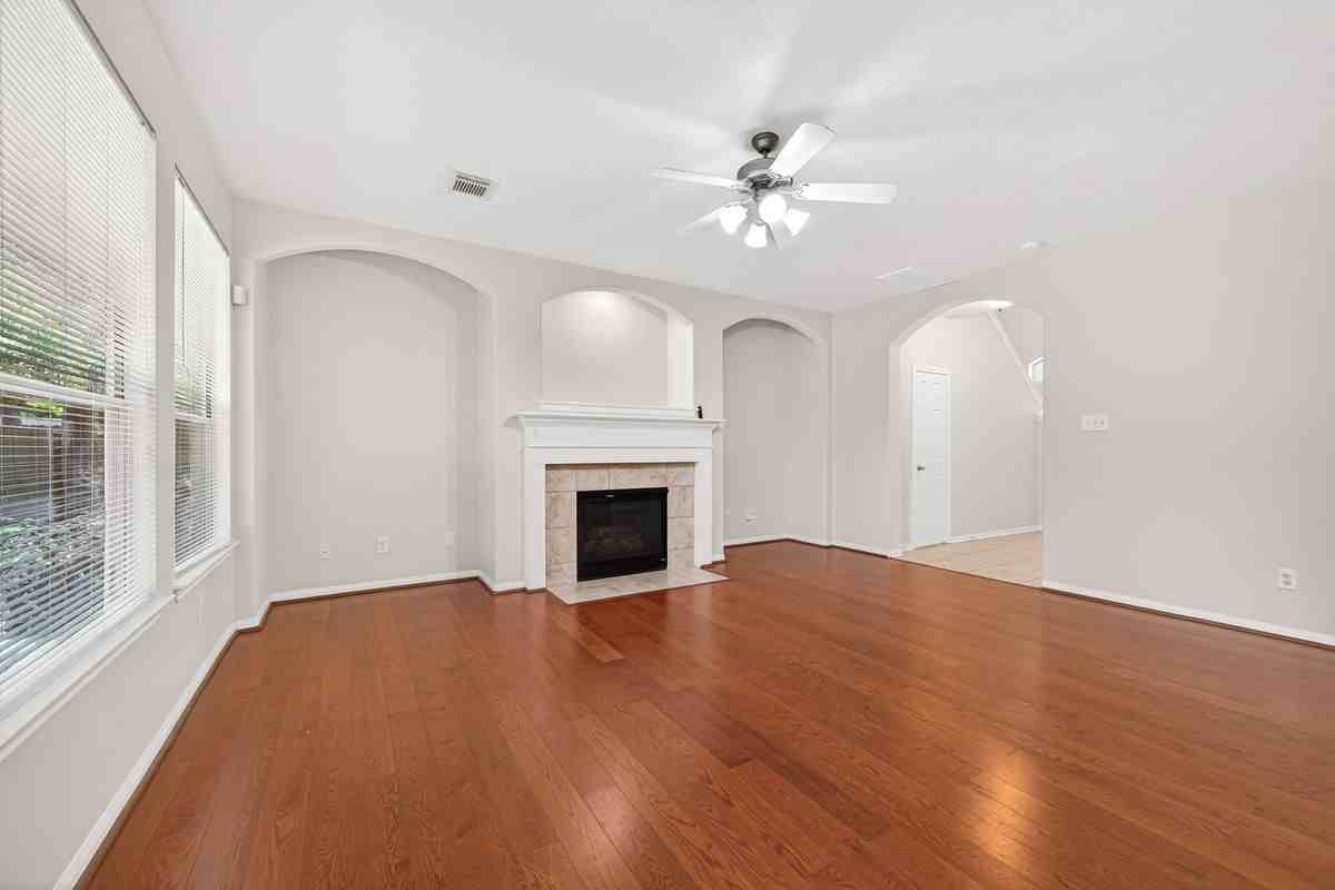 11 Nestlewood Pl - Photo 6 of 32