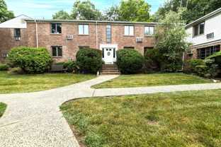 7 Stone Hill Rd ##B - Photo 1 of 1