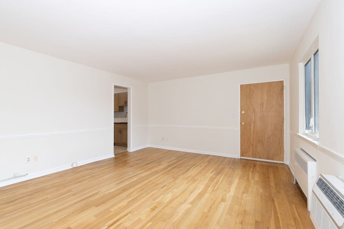 7 Stone Hill Rd ##B - Photo 6 of 11