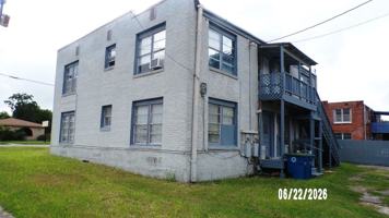 featured image of 700 N Washington St