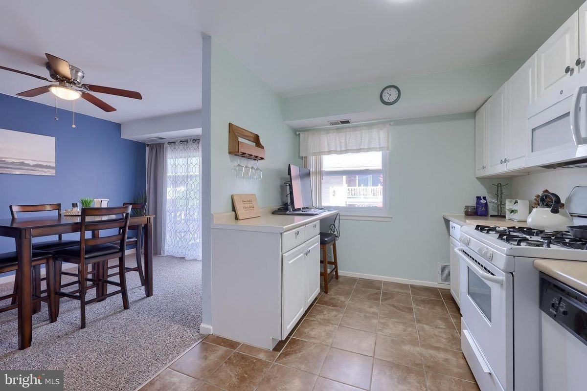 2914 State Hill Rd ##D4 - Photo 7 of 11