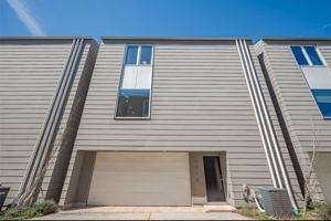 featured image of 3513 Bell St