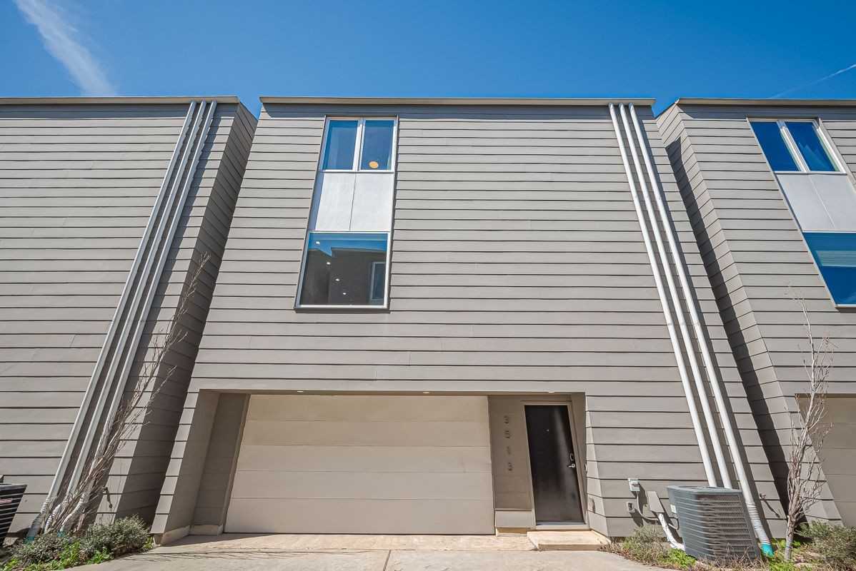 3513 Bell St - Photo 3 of 7