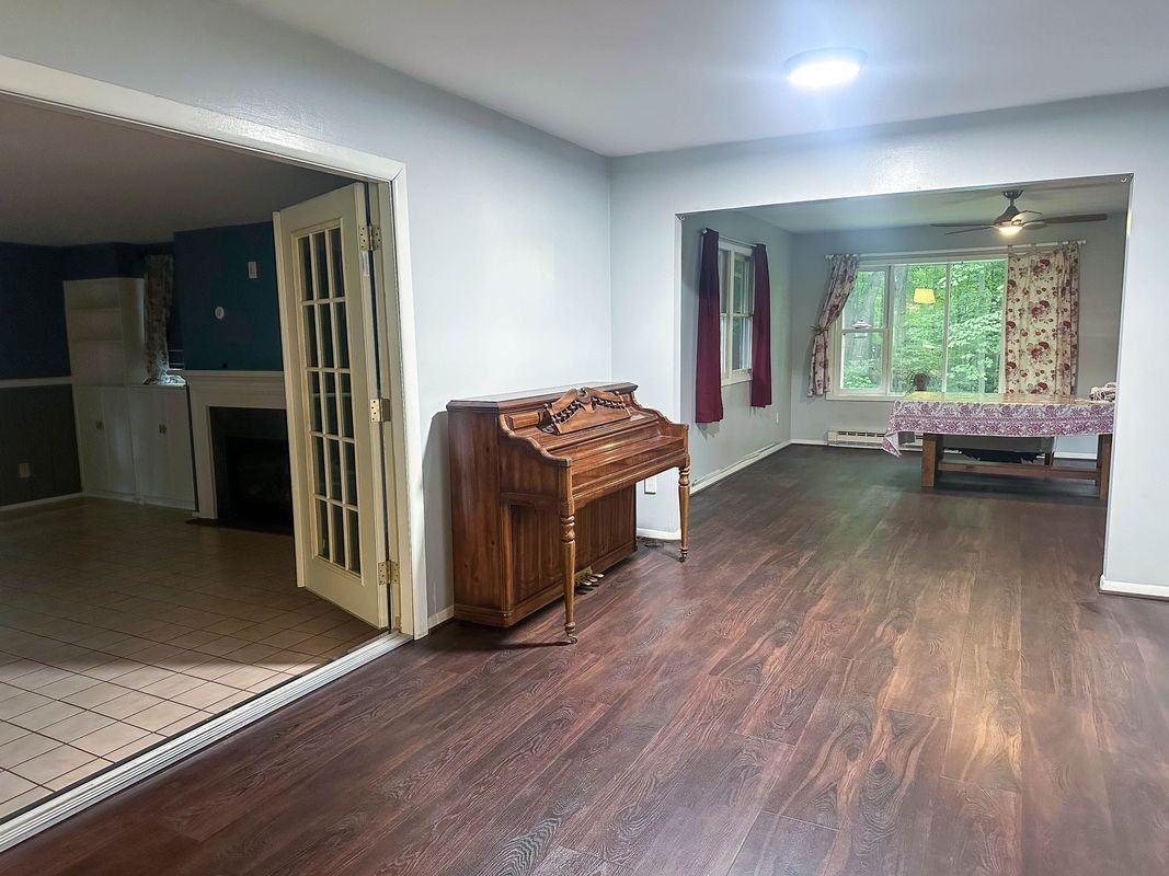 200 Oakley Dr - Photo 7 of 32