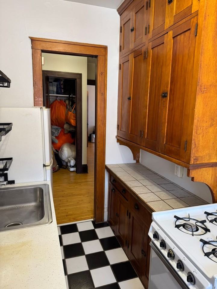 2507 Nicollet Ave. S - Photo 2 of 17