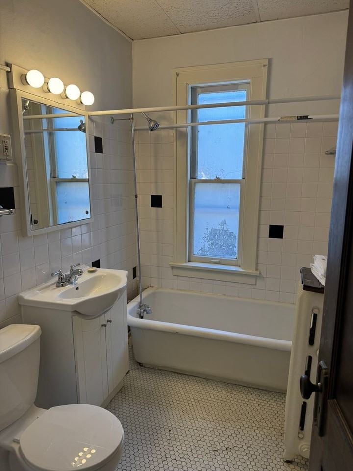 2507 Nicollet Ave. S - Photo 7 of 17