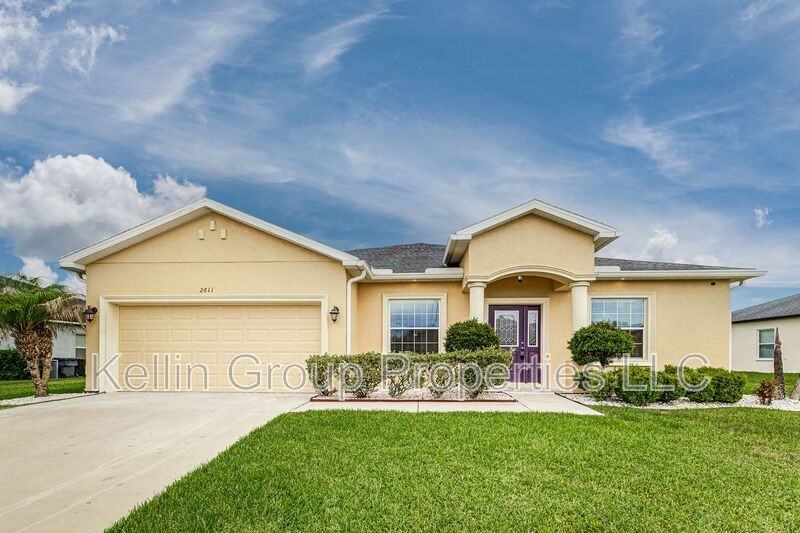 2611 Highlands Creek Way - Photo 3 of 27