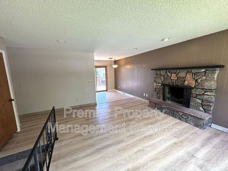 1940 Avenue C - Photo 2 of 25