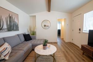 featured image of 633 N Market St