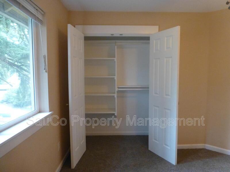 1109 Ne 106th Ave - Photo 7 of 21