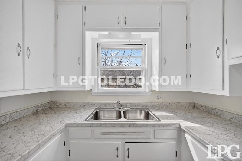 4124 Vermaas Ave - Photo 6 of 16