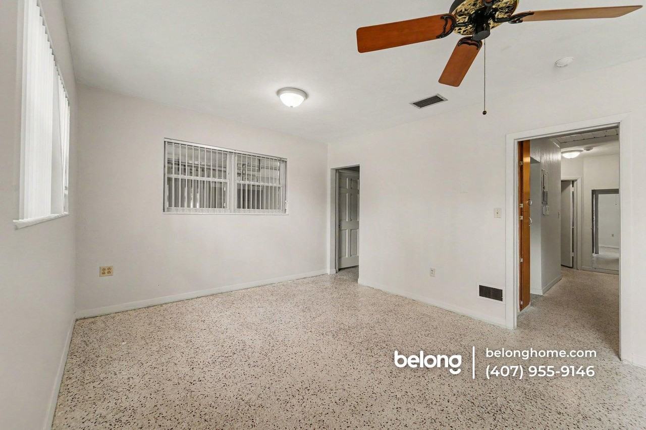 1010 Glenridge Dr - Photo 5 of 18