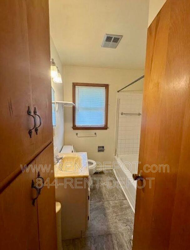 2719 Vogel Rd - Photo 5 of 13