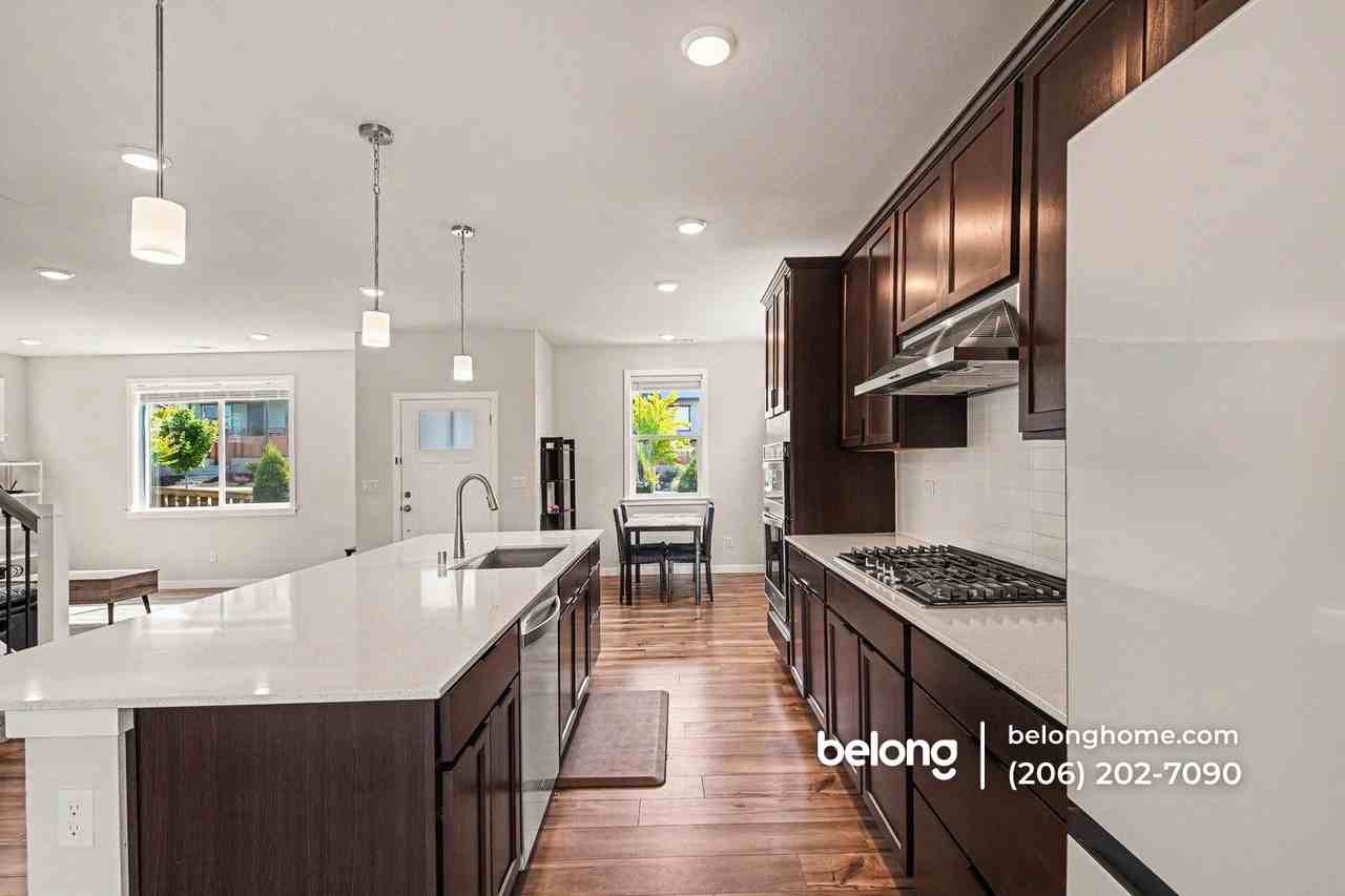 5132 87th Ave Ne - Photo 7 of 15