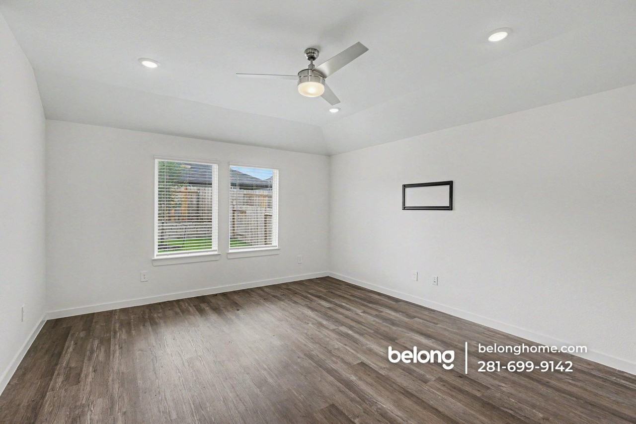 4222 Multnomah Falls Dr - Photo 2 of 17