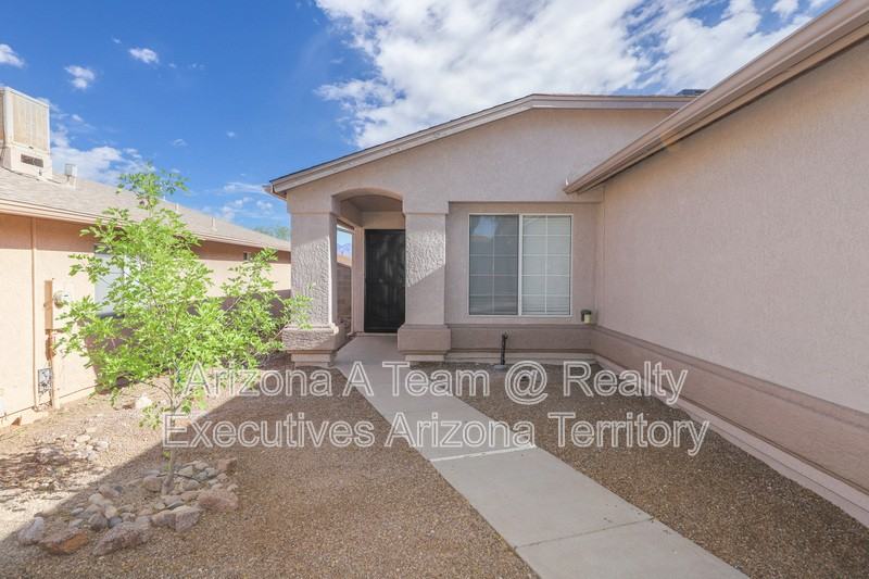 8873 E Rose Tree St - Photo 4 of 24
