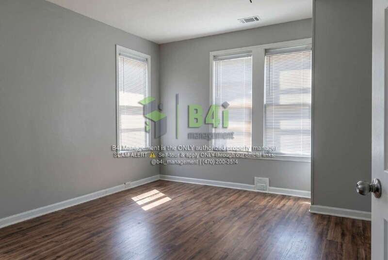 560 Radcliff Ave - Photo 7 of 8