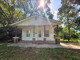 303 N Huttig Ave - Photo 1 of 1