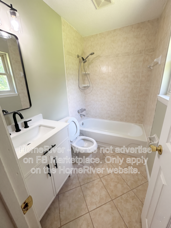 2708 Hillcrest Ave - Photo 2 of 8