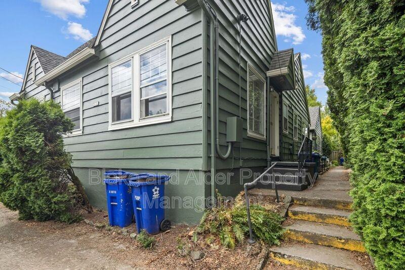 3622 Se Harrison St #04 - Photo 2 of 23