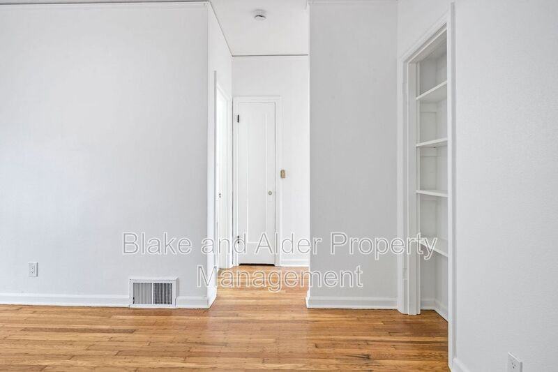 3622 Se Harrison St #04 - Photo 6 of 23