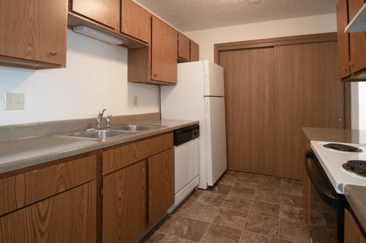 The Heights Apartments - Photo 2 of 19