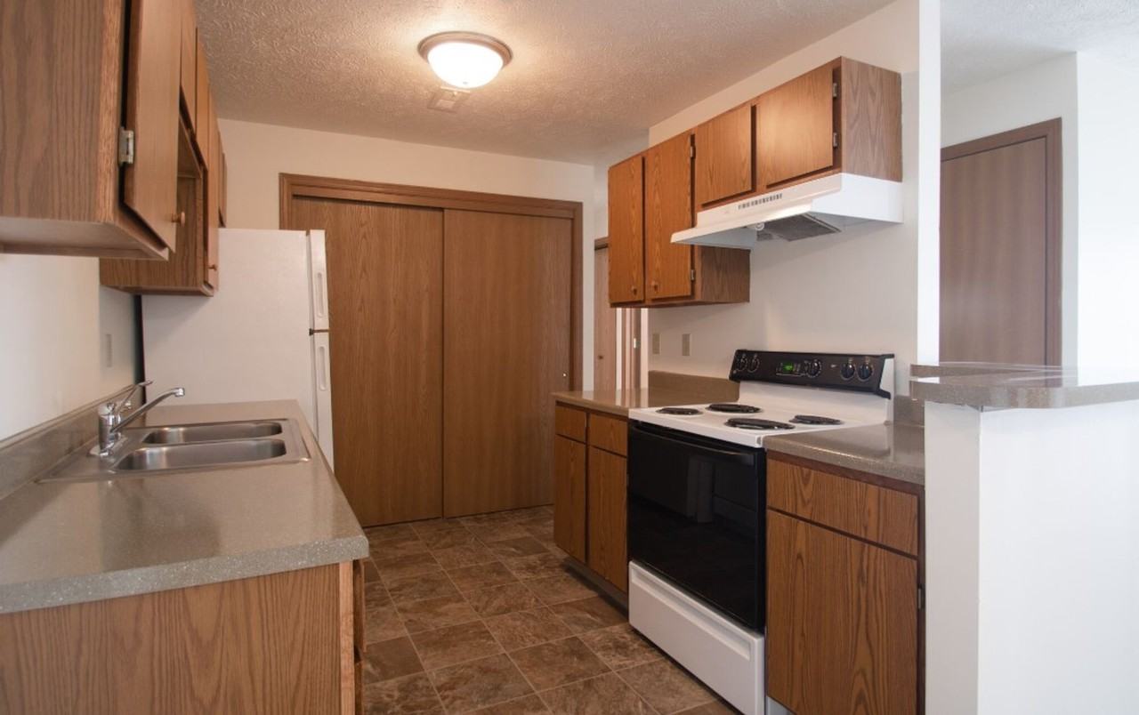 The Heights Apartments - Photo 3 of 19
