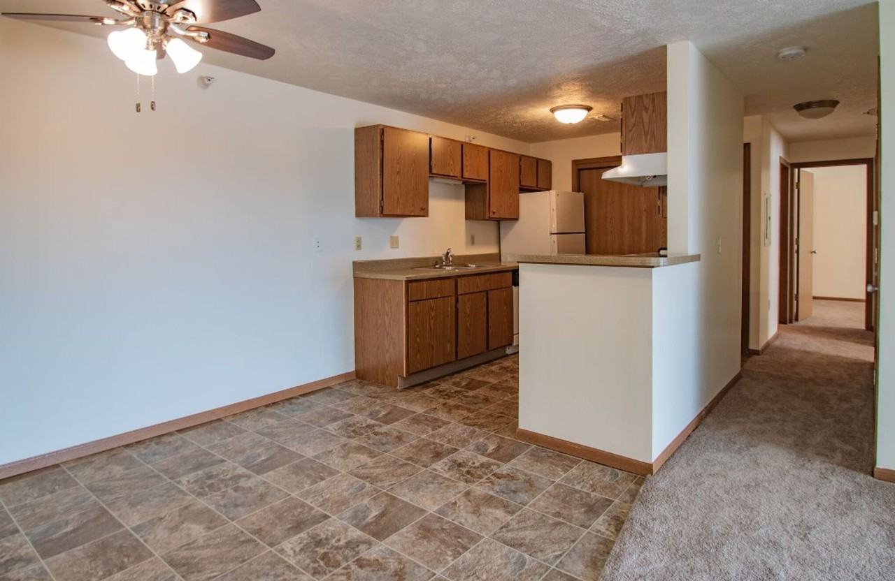 The Heights Apartments - Photo 4 of 19