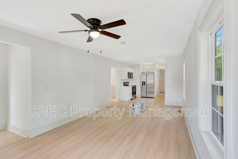 2642 Ferrara Dr - Photo 5 of 23