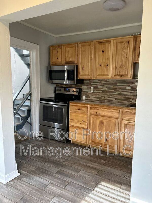 2450 Benton Blvd #A - Photo 2 of 5